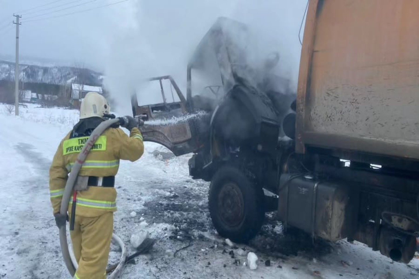 Усть-Каменогорск и ВКО / ШҚО-да жыл басынан бері 10 автокөлік өрті тіркелді Усть-Каменогорск и ВКО / ШҚО-да жыл басынан бері 10 автокөлік өрті тіркелді