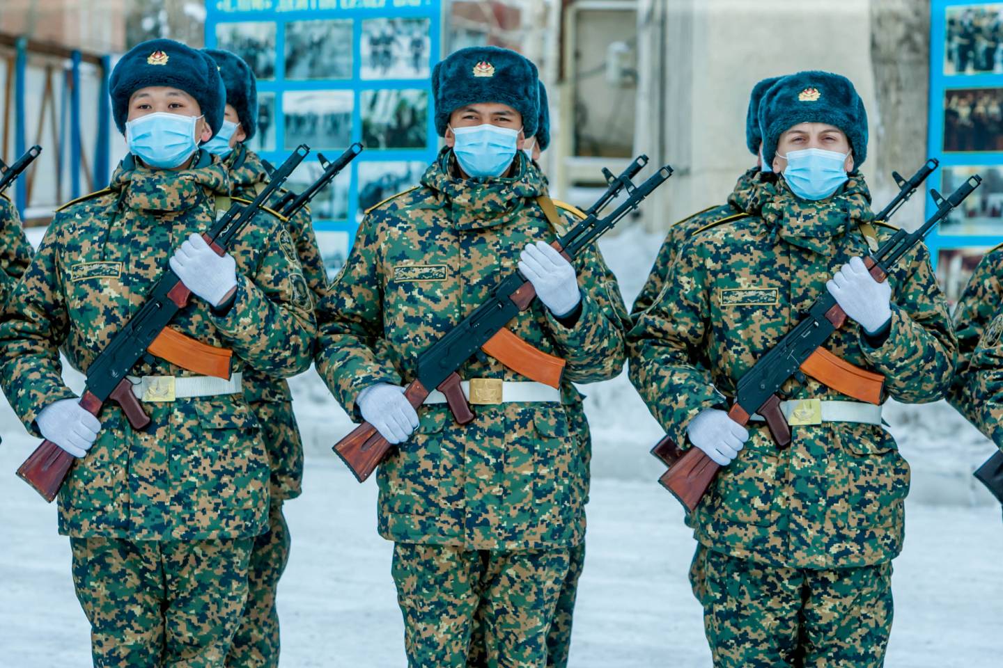 Происшествия в Казахстане и мире / Число преступлений совершенных военнослужащими снизилось на 37,4%