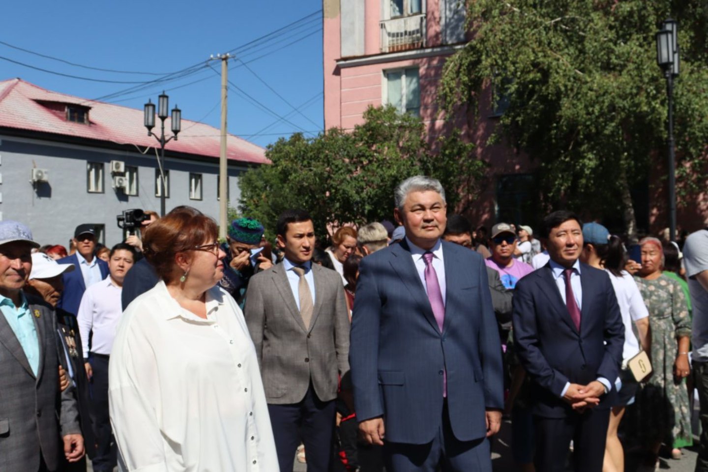 Усть-Каменогорск и ВКО / Усть-Каменогорск / Аким ВКО Ермек Кошербаев поздравил восточно-казахстанцев с Днем Конституции Усть-Каменогорск и ВКО / Усть-Каменогорск / Аким ВКО Ермек Кошербаев поздравил восточно-казахстанцев с Днем Конституции