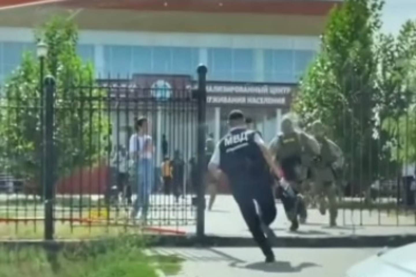 Происшествия в Казахстане и мире / Кадры штурма СпецЦОНа в Актобе обсуждают в Казнете Происшествия в Казахстане и мире / Кадры штурма СпецЦОНа в Актобе обсуждают в Казнете